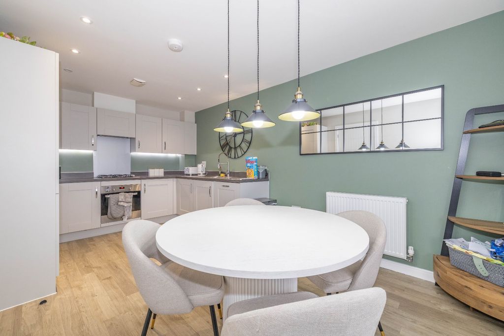 Property photo 3 of 14 Picture 3