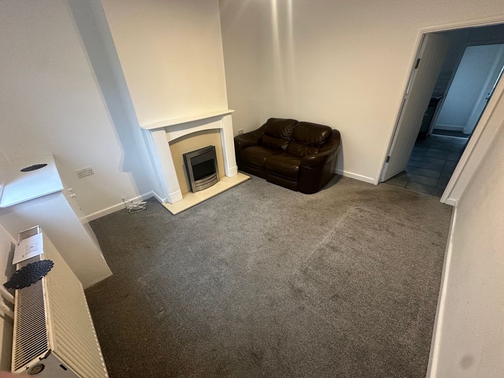 Property photo 3 of 8 Living Room
