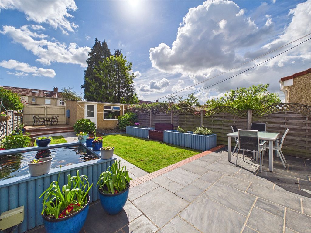 Property photo 1 of 22 Picture No. 13