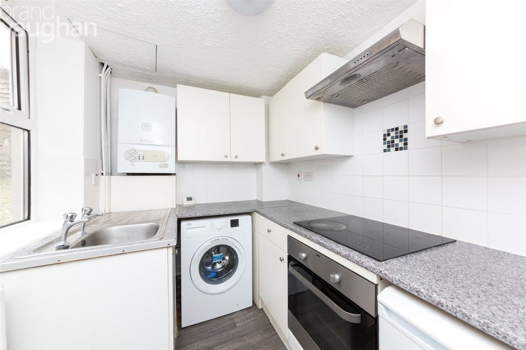 Property photo 1 of 6 Picture No. 05