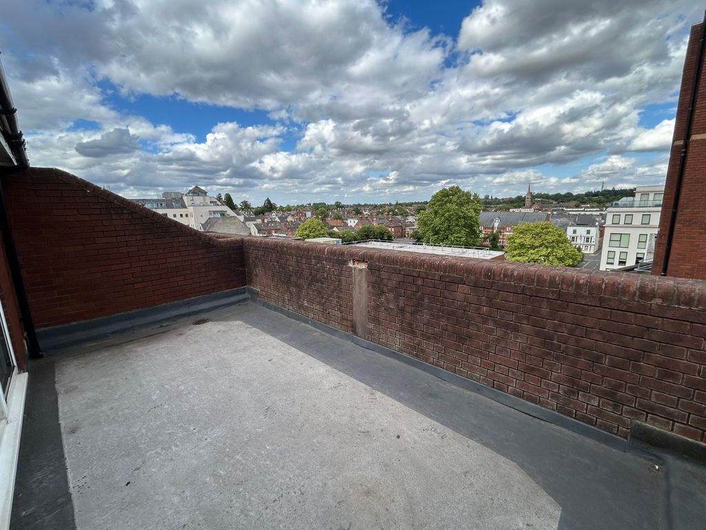 Property photo 2 of 16 Balcony