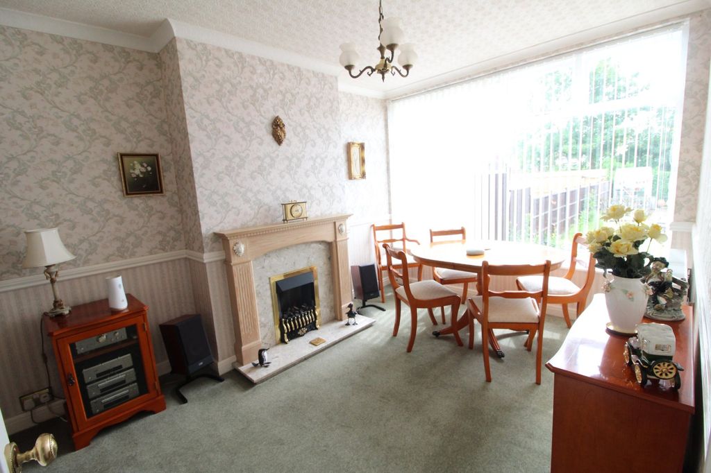 Property photo 3 of 12 Picture No. 06