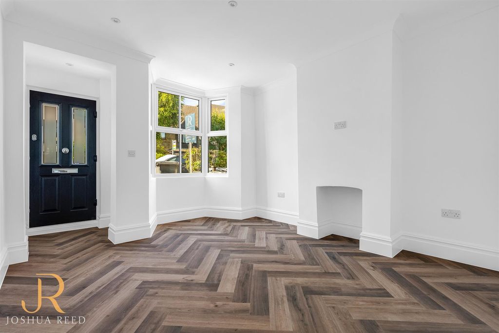 Property photo 2 of 18 Internal.Jpg