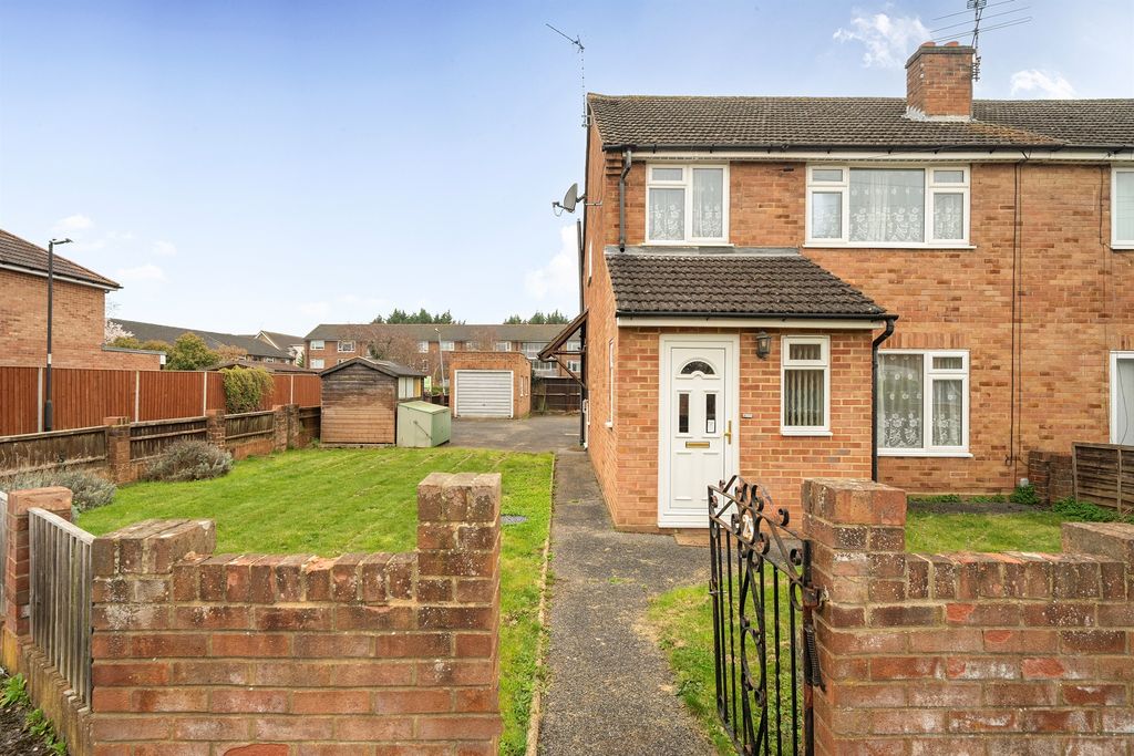 Property photo 1 of 12