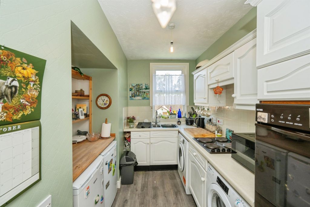 Property photo 3 of 8