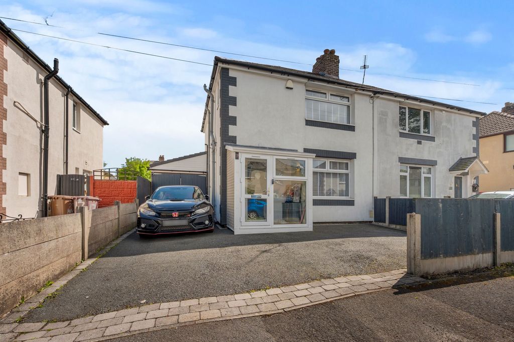Property photo 1 of 33