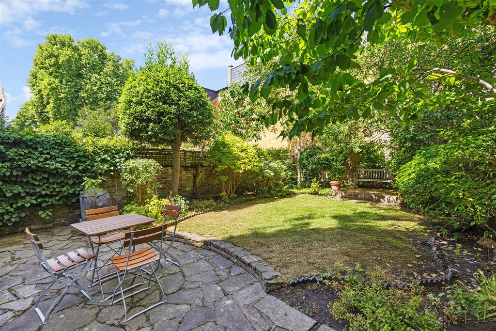 Property photo 2 of 15