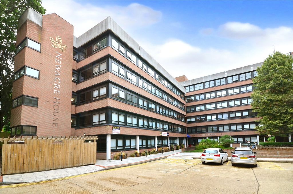 Property photo 1 of 12 Front