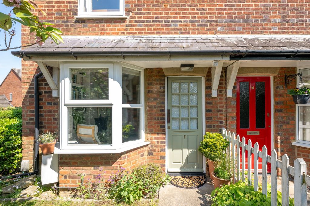 Property photo 2 of 19