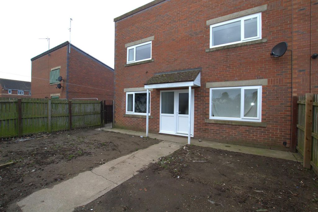 Property photo 3 of 8 Rear External.Jpg