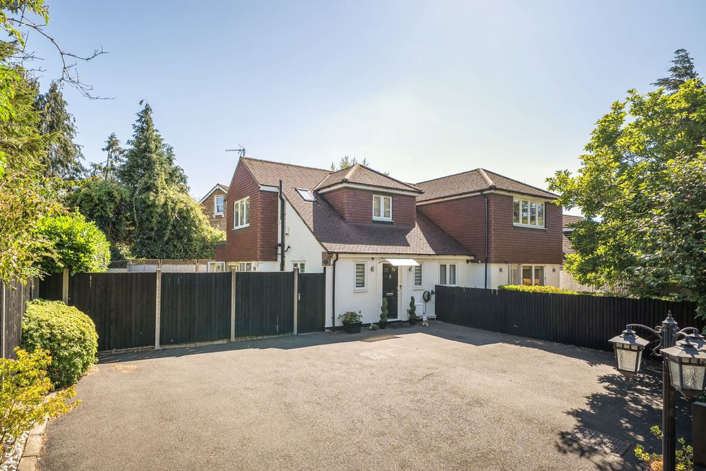 Property photo 1 of 21