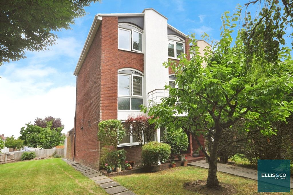 Property photo 1 of 16 Picture No. 09