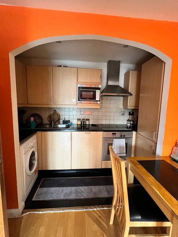 Property photo 2 of 8 Kitchen