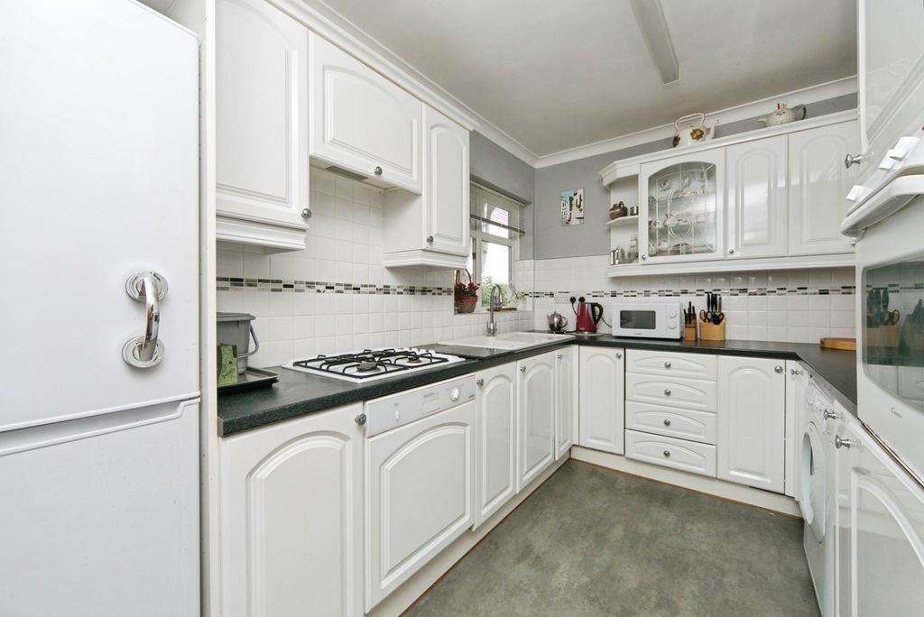 Property photo 3 of 22 Pbox-Img.Jpg