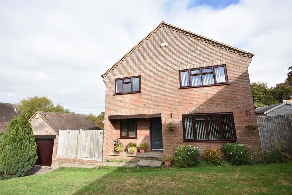 Property photo 1 of 16 Dsc_0145 (1).Jpg