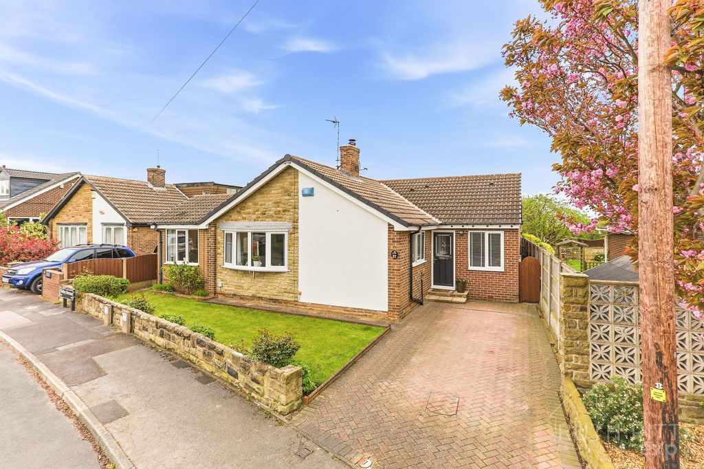 Property photo 2 of 29