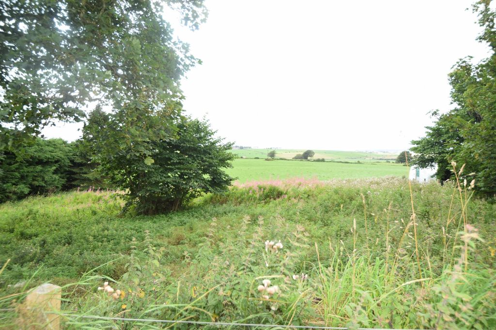 Property photo 2 of 3