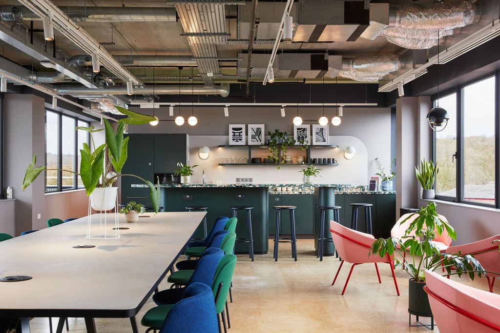 Property photo 3 of 8 Clockwise_Woodgreen_Clublounge_4.Jpg