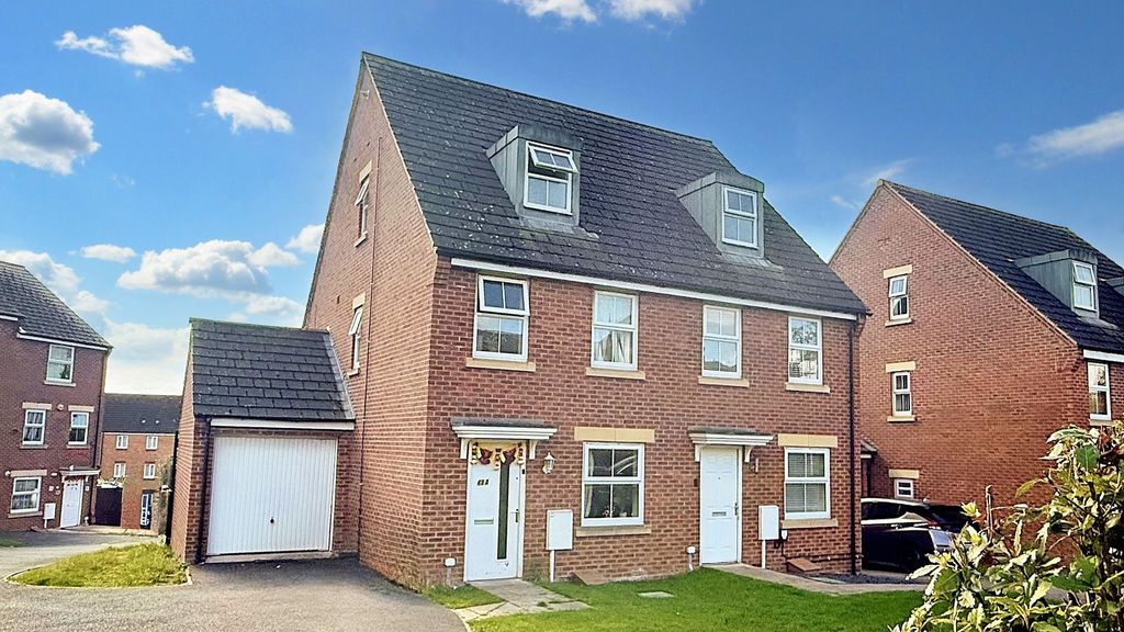 Property photo 1 of 7 Front