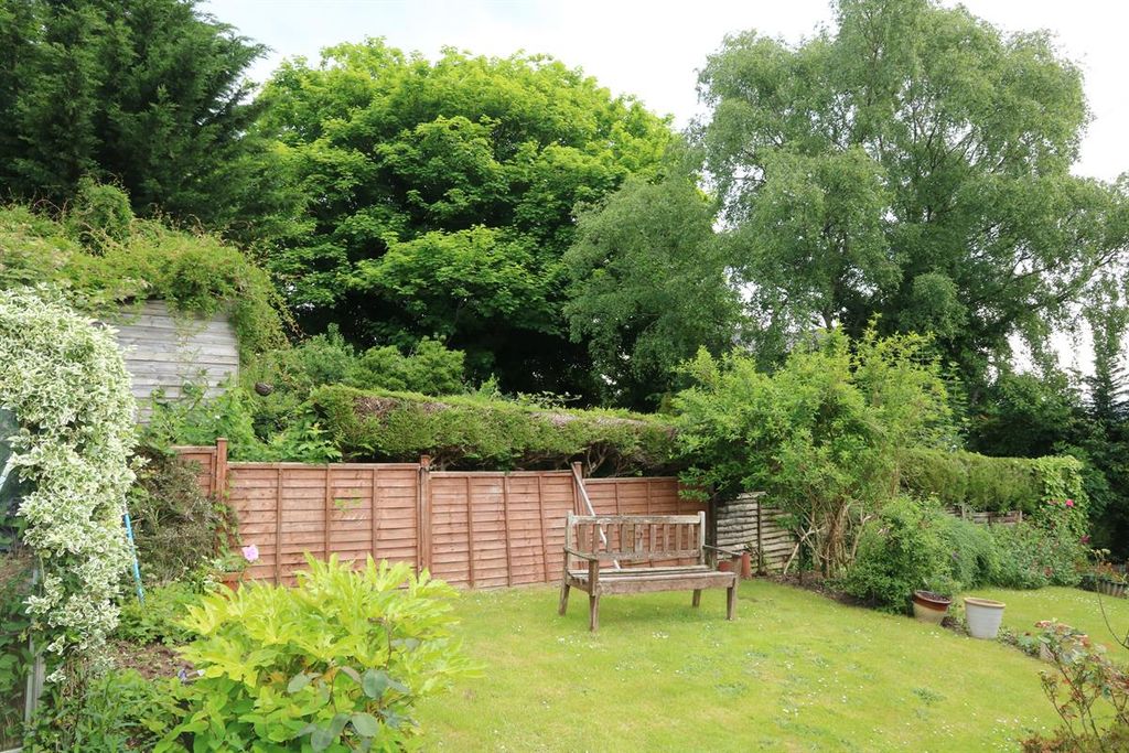Property photo 2 of 11 Photo 16