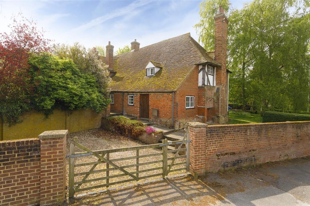 Property photo 3 of 32