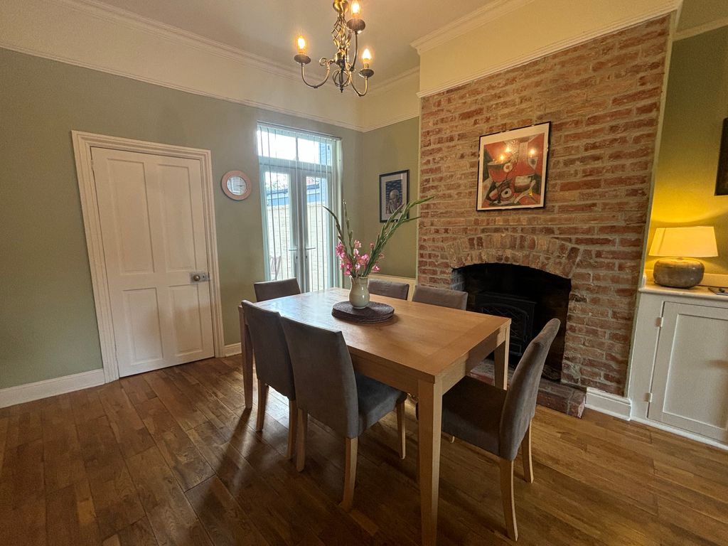 Property photo 3 of 14 Image