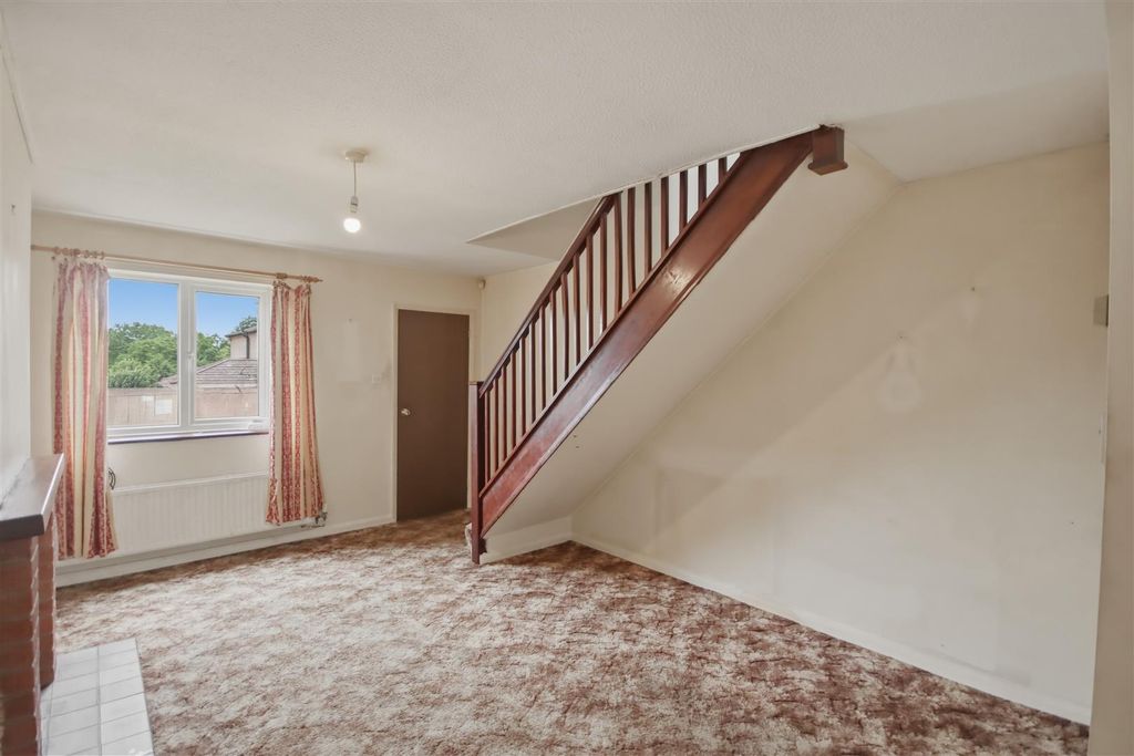 Property photo 3 of 15 Living Room 1