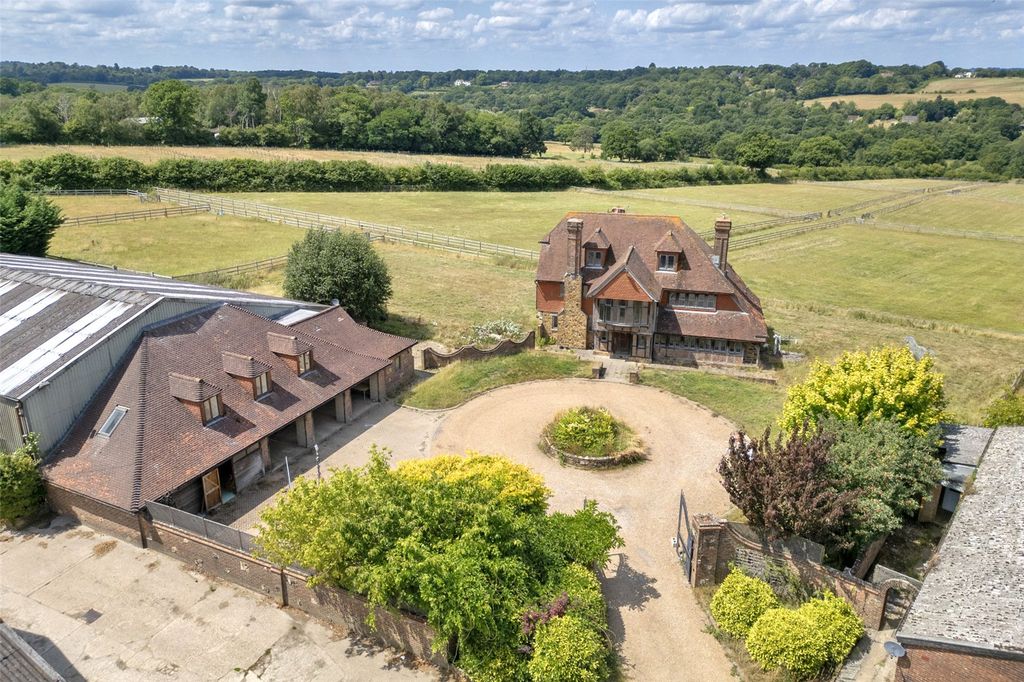 Property photo 3 of 21 Faircote Hall