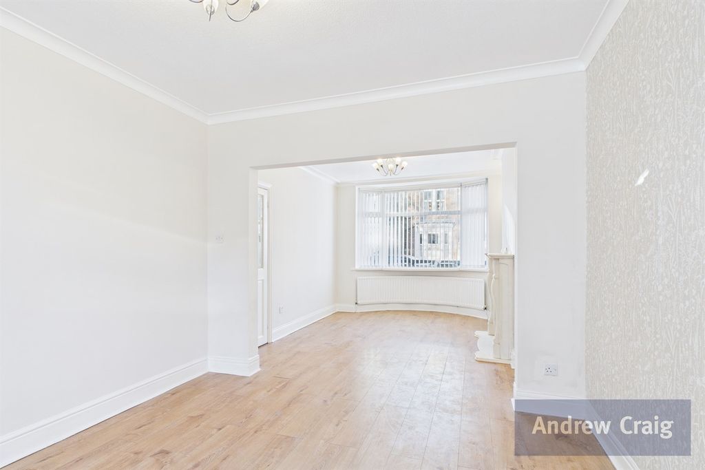 Property photo 2 of 20 Lounge Diner