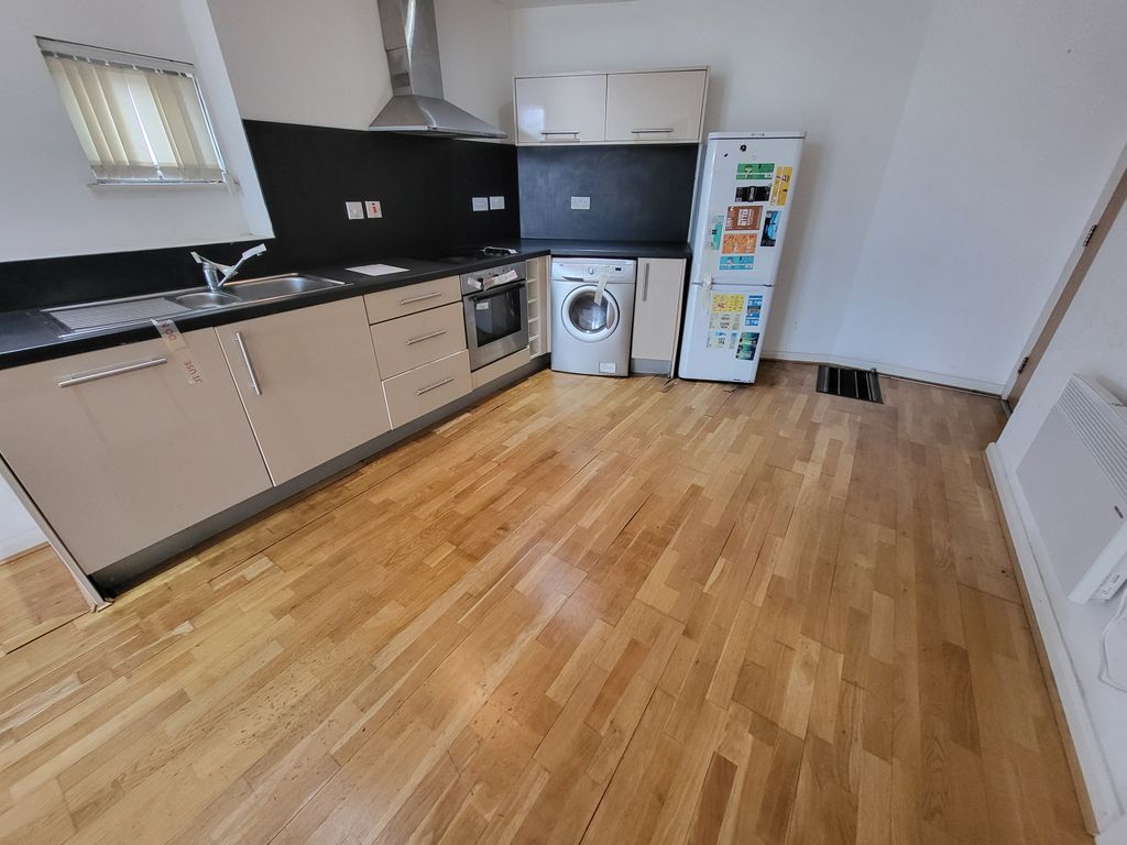 Property photo 2 of 14 Gallery