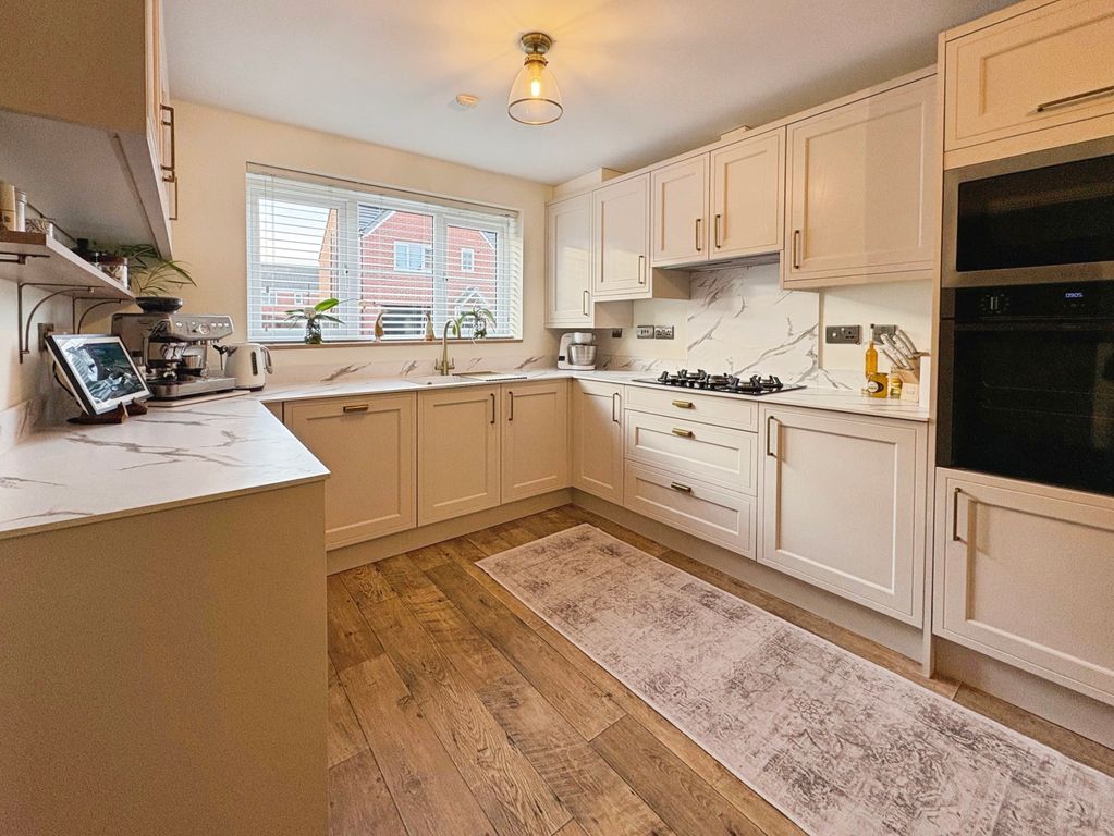 Property photo 3 of 17 618A271F-Img_7235