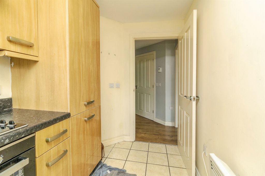 Property photo 3 of 18