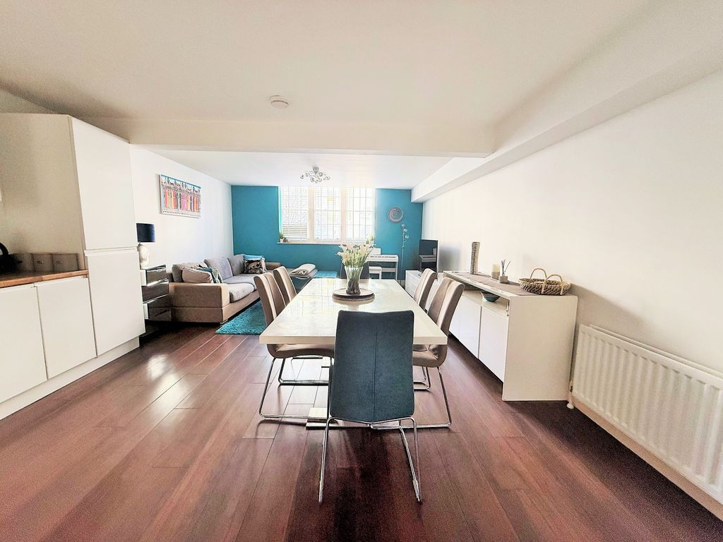 Property photo 2 of 19 Img_8807