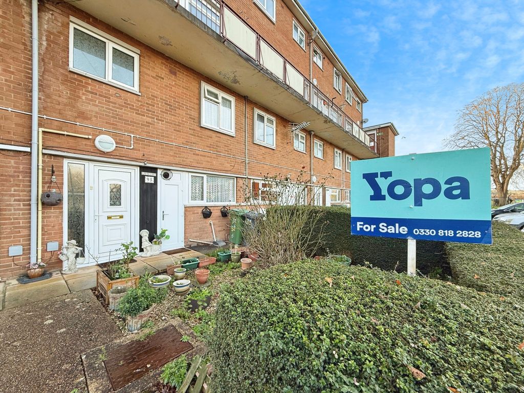 Property photo 1 of 11 Front