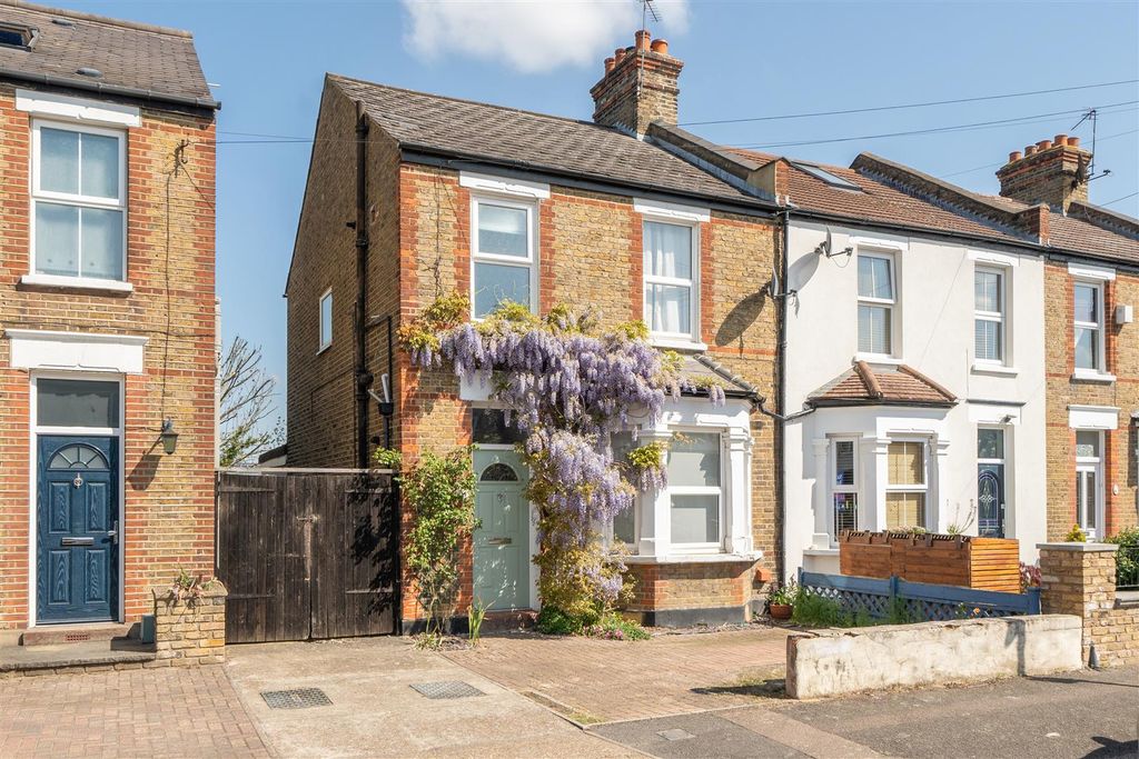 Property photo 1 of 14 1-69E7d99A7655B-1448837-3-69E752A691153-1.Jpg