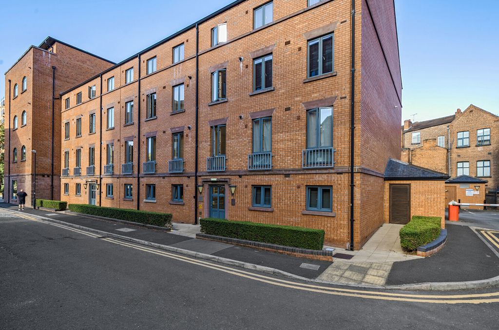 Property photo 1 of 13 1498572-5-6A6ce28...