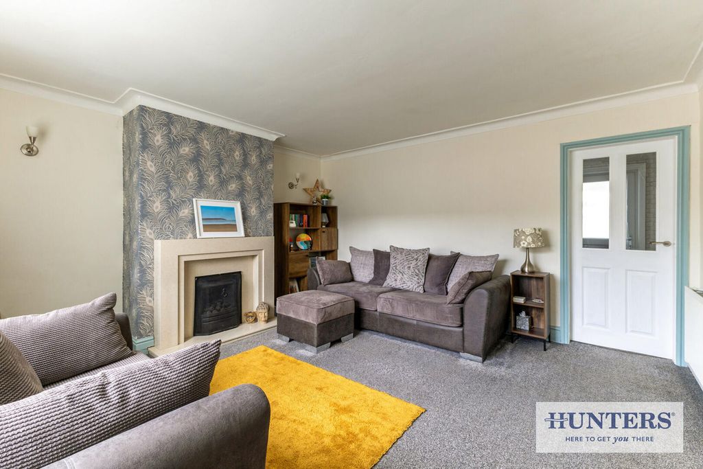 Property photo 3 of 13 Living Room