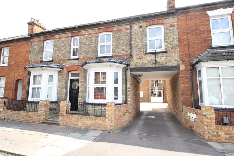 Property photo 2 of 9 Front