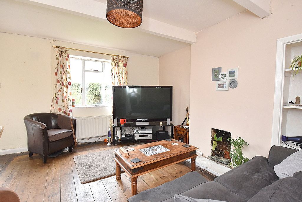 Property photo 3 of 11 Picture No. 06