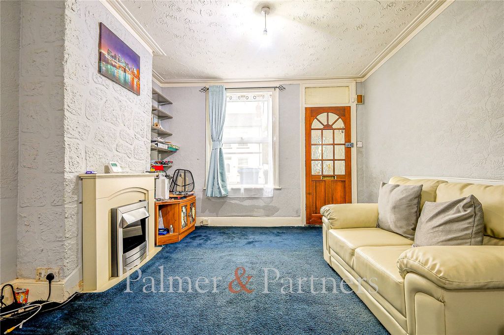 Property photo 3 of 9 Picture No. 04