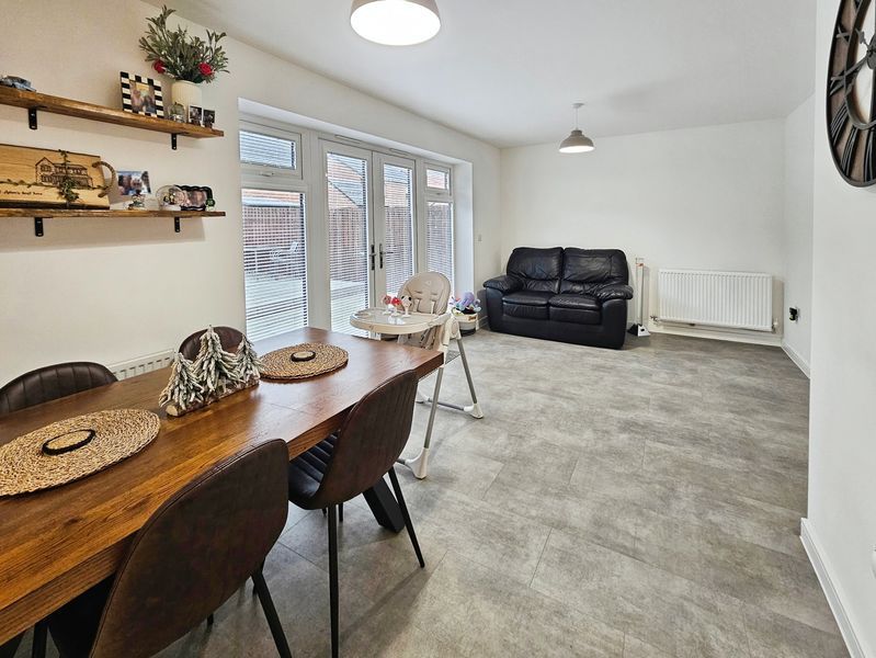 Property photo 3 of 13 Photo 7