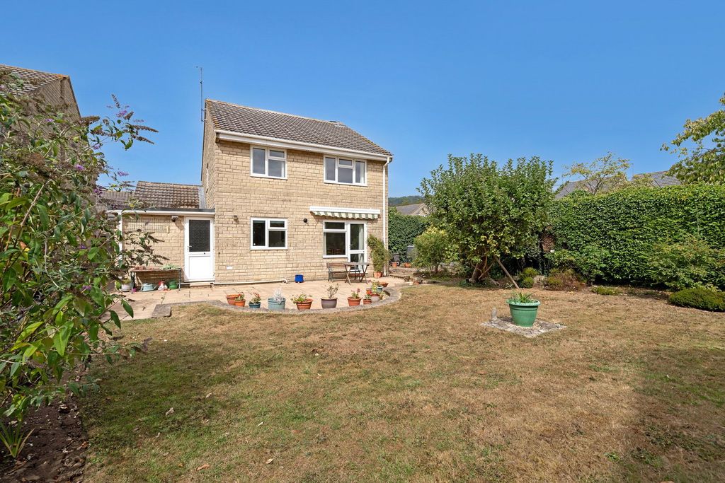 Property photo 3 of 16