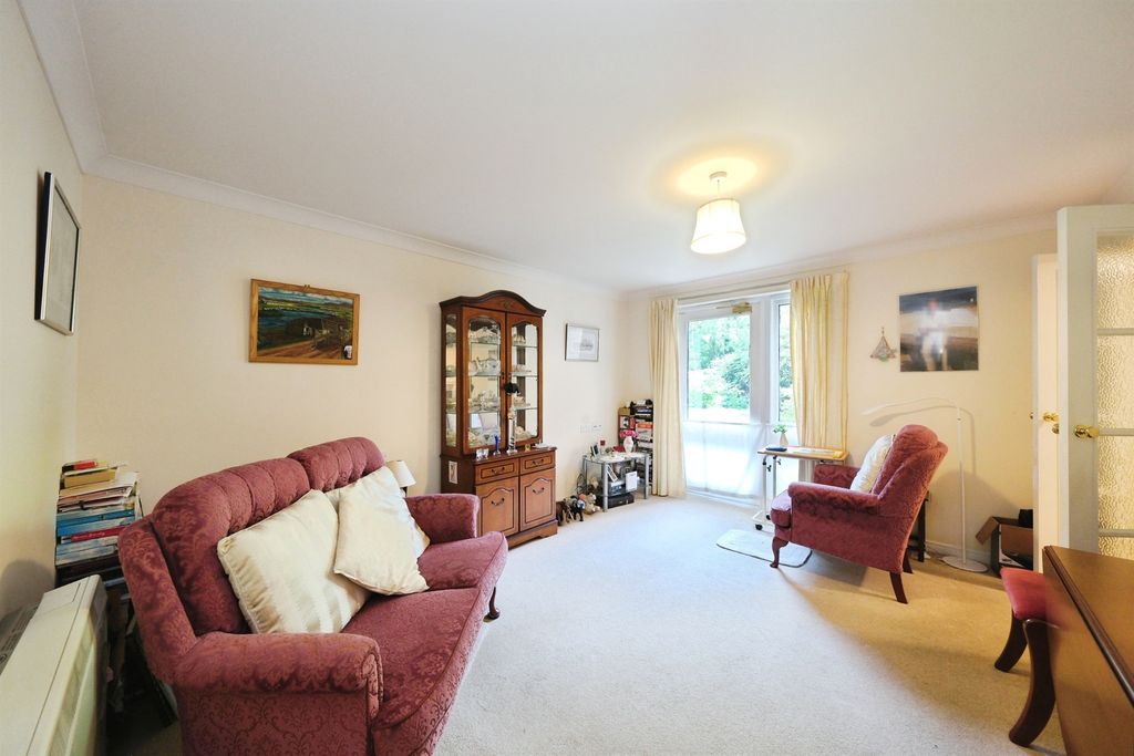 Property photo 2 of 15