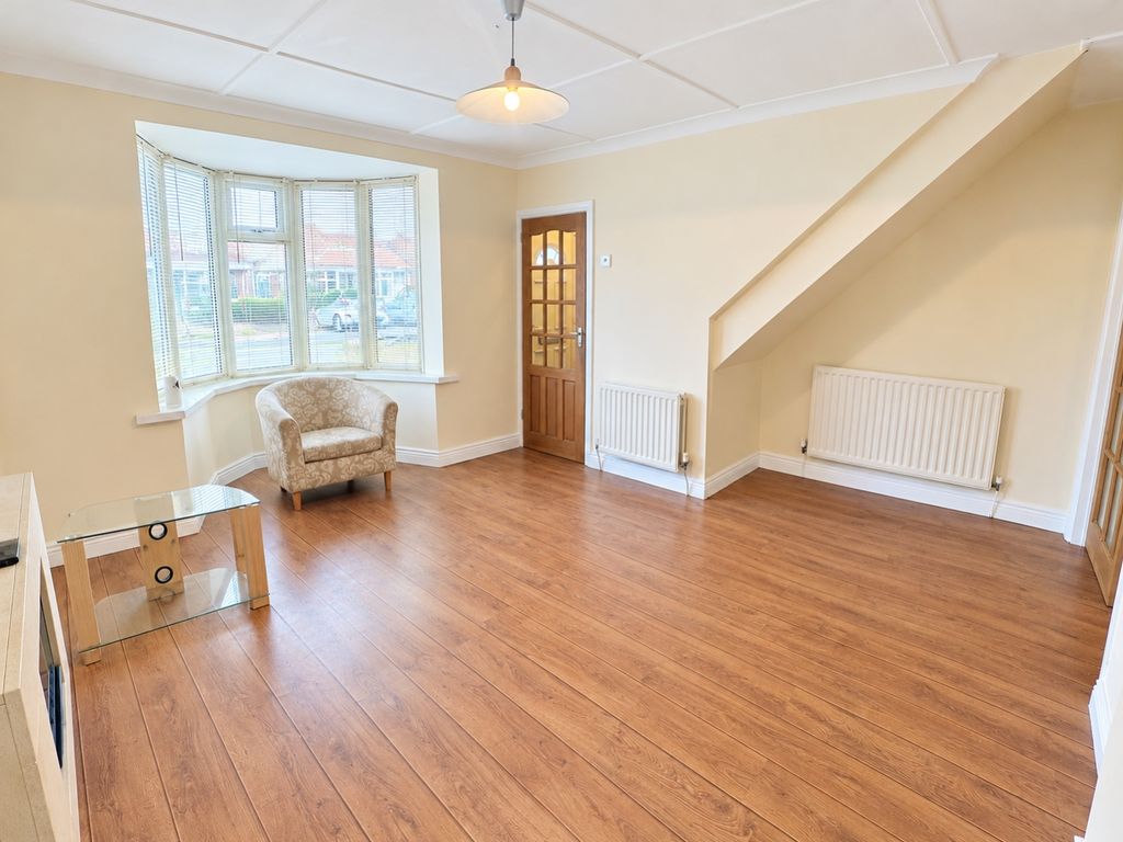 Property photo 2 of 15 83Fe934D-49Aa-4179-9042-54Eed4D52CD0