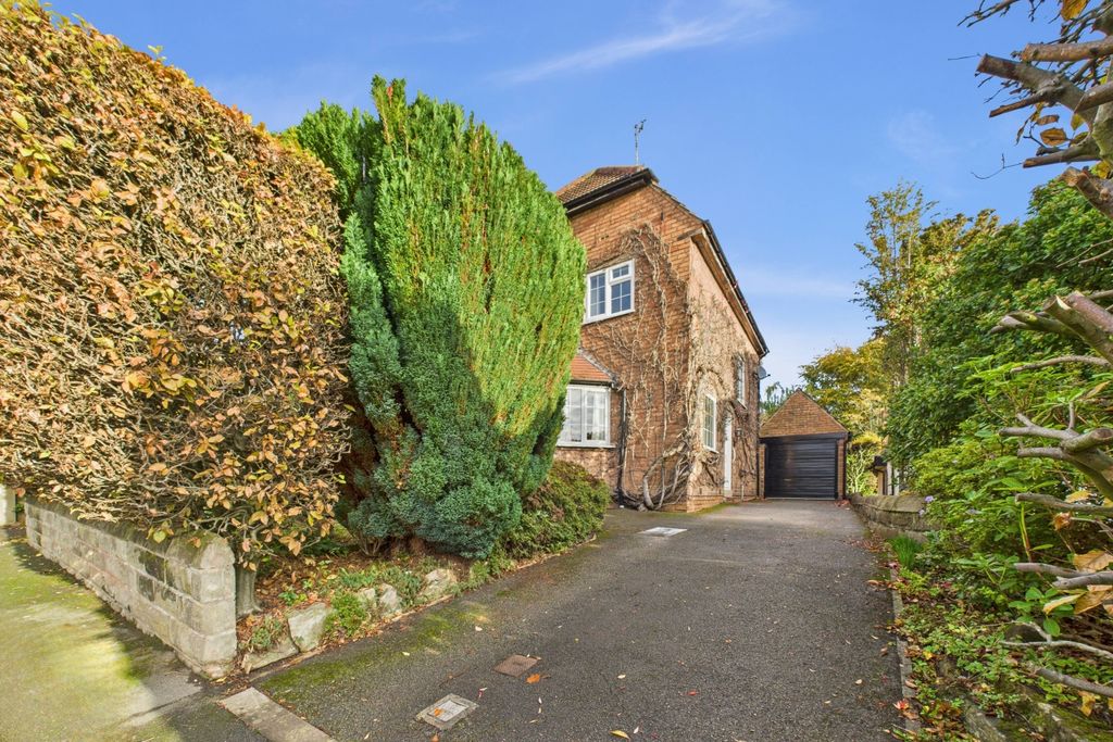 Property photo 1 of 27 Front External