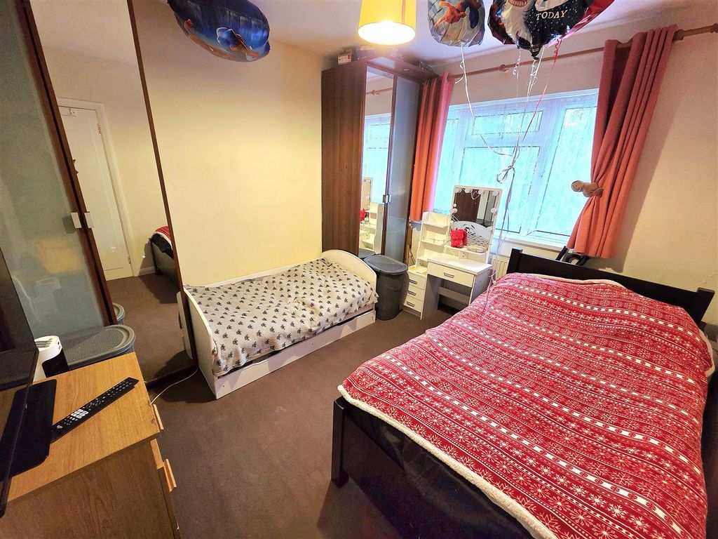 Property photo 3 of 7 20260123_153952.Jpg