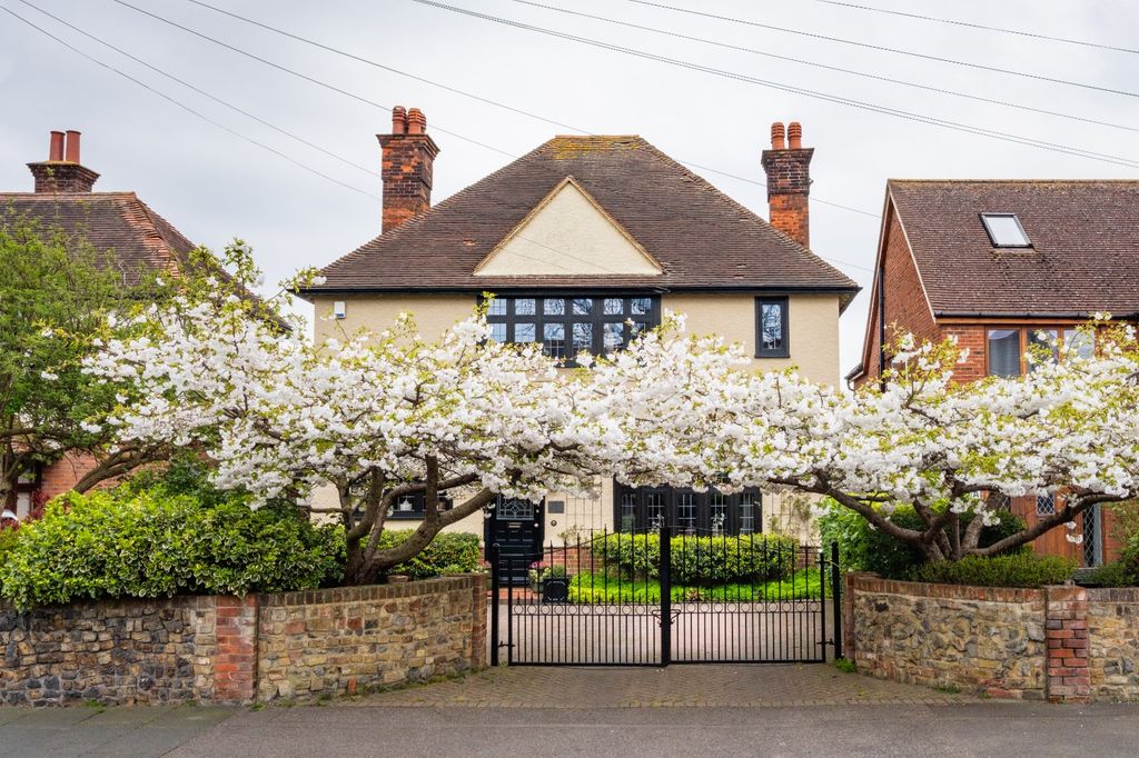 Property photo 1 of 37 Picture 1