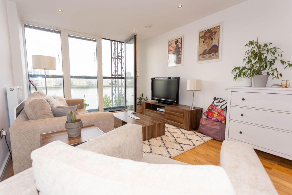 Property photo 2 of 12 Photo 4