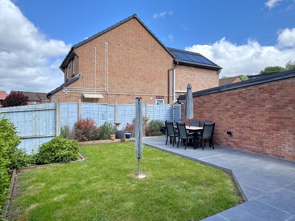 Property photo 2 of 20 Rear Garden