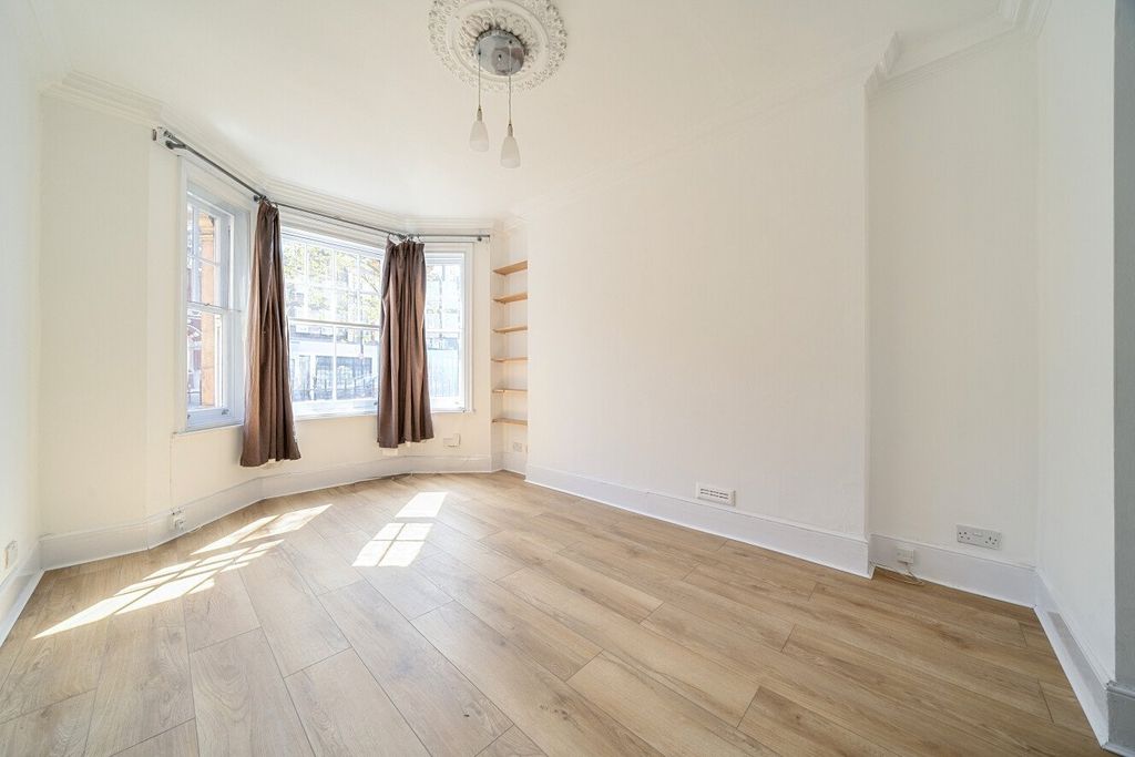 Property photo 2 of 20 Picture No. 03